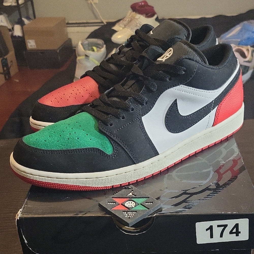 Air Jordan 1 Low "Quai 54" (2023) Mens 12 EUC W/Box & Hangtag - Picture 2 of 11